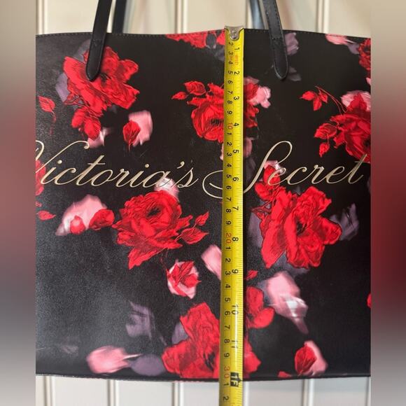 VICTORIA’S SECRET 🌹Black & Red Rose Floral Tote - Picture 5 of 12